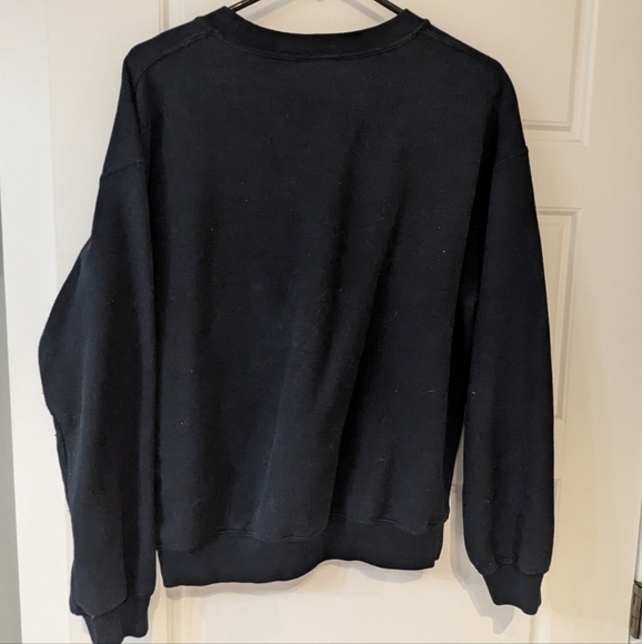 Crewneck - Picture 3 of 3